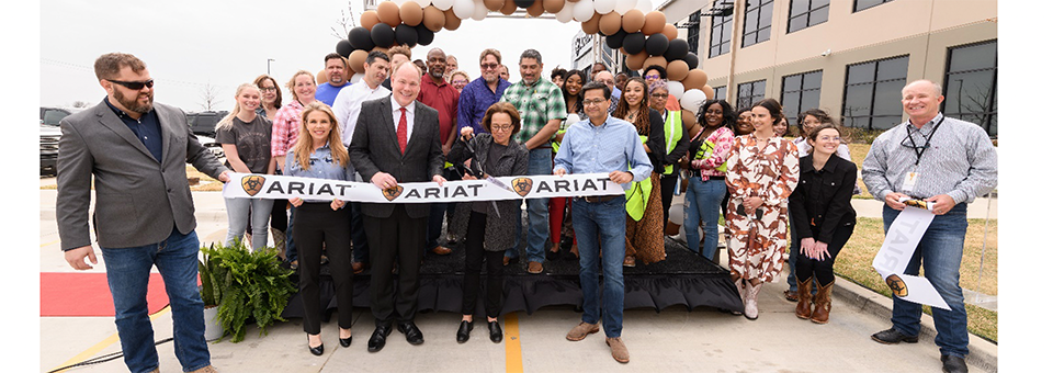 Opening of Ariat boots 